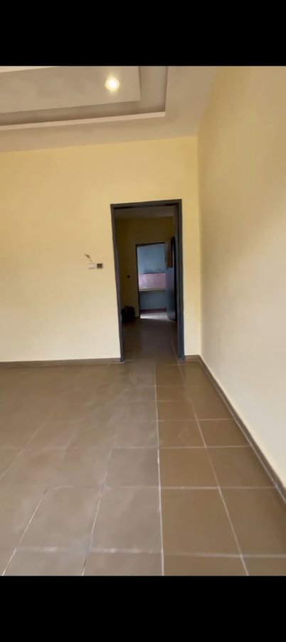 Appartement 1 pièce avec sanitaire staffé et compteur personnel à carte