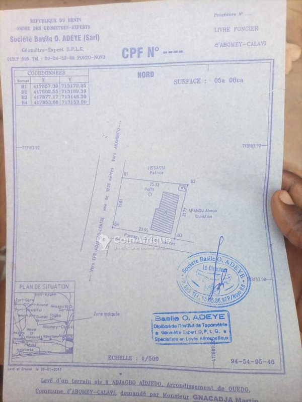 Maison locative de 4 pièces avec boutique et grand espace libre - Documents administratifs complets