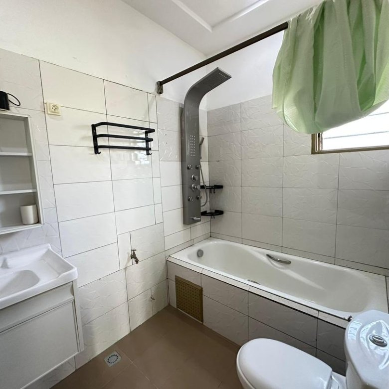 Villa meublée de 3 chambres avec garage et salon spacieux