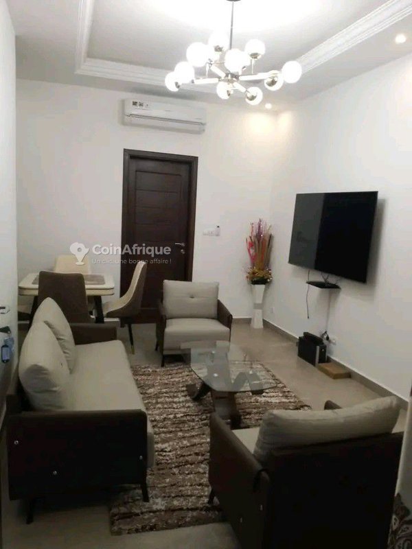 Appartement meublé 2 pièces avec climatisation et équipements haut de gamme