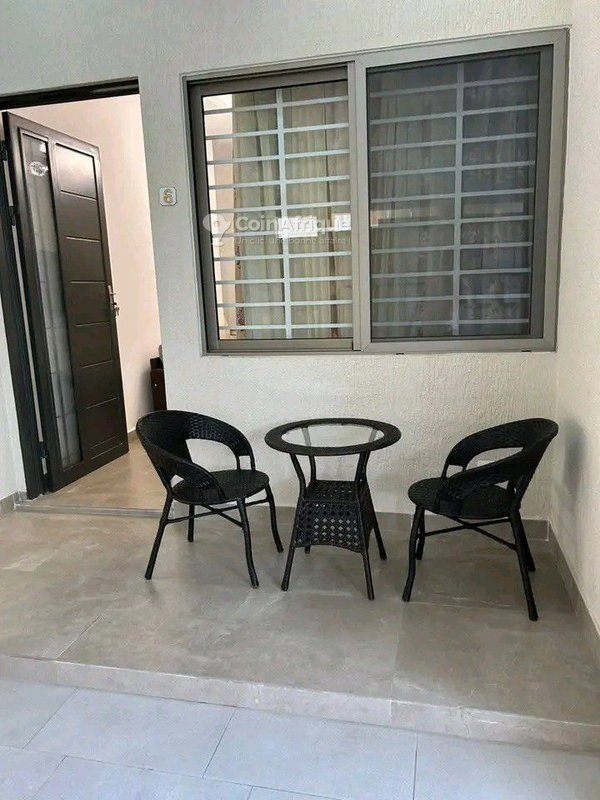 Appartement meublé 2 pièces avec climatisation et équipements haut de gamme