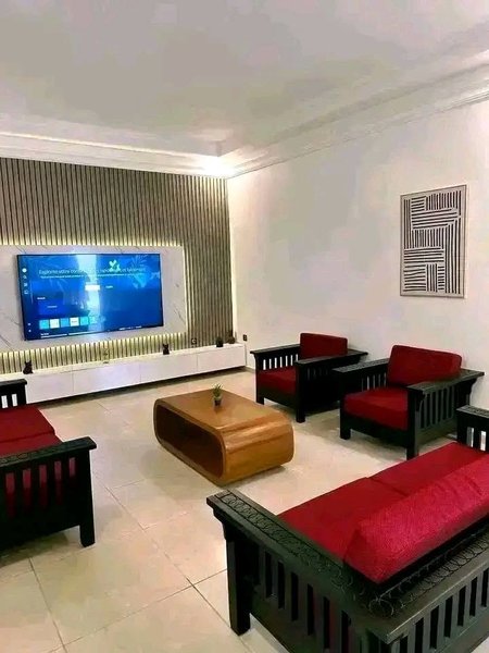 Appartement meublé de 2 pièces avec piscine et terrasse spacieuse