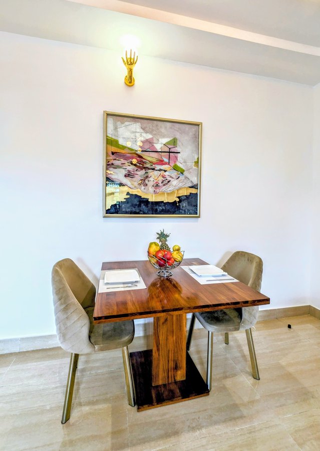 Appartement meublé d'une pièce avec équipements haut de gamme et terrasse agréable