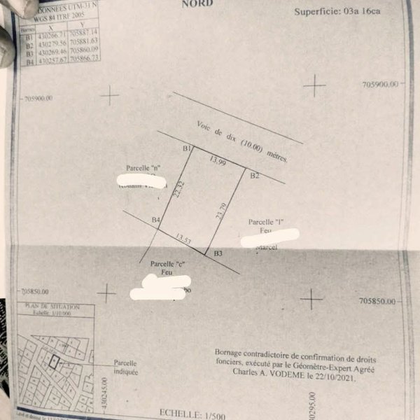 Parcelle clôturée avec titre foncier personnel - Idéale pour construction
