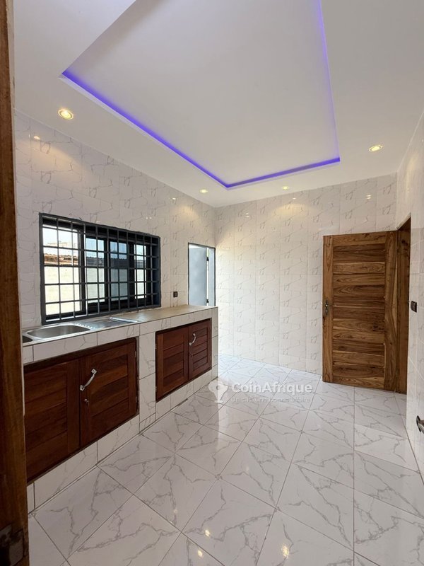 Villa spacieuse de 2 chambres avec climatisation et terrasse