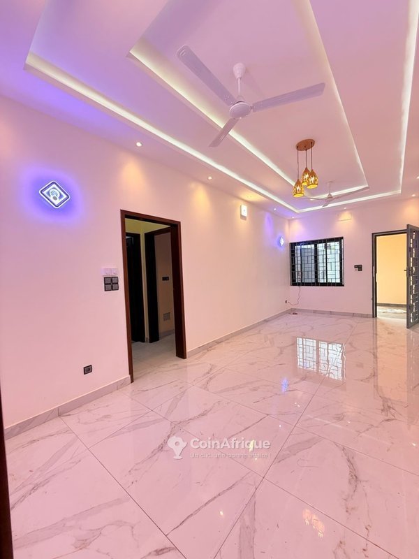 Villa spacieuse de 2 chambres avec climatisation et terrasse