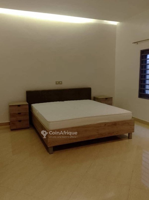 Villa luxueuse de 6 pièces avec piscine privée et vue sur la mer