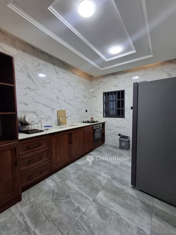 Appartement meublé haut standing de 3 pièces avec climatisation et équipements premium