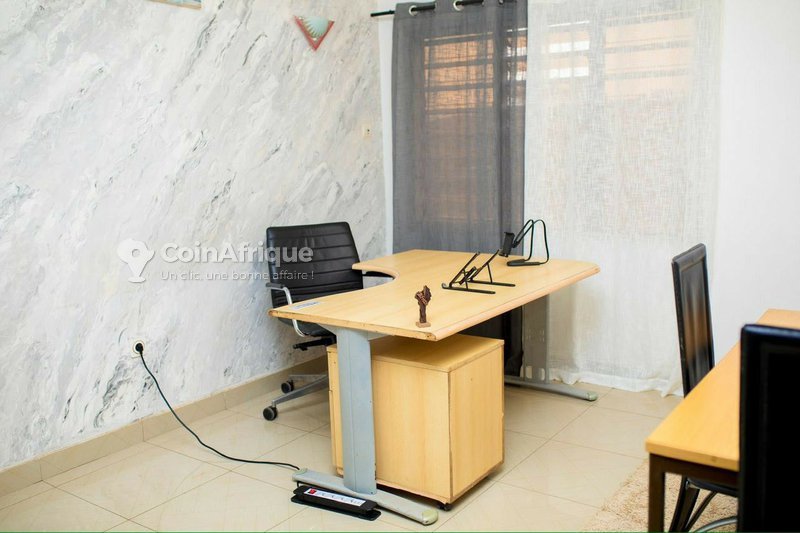 Appartement meublé de 2 pièces avec terrasse et climatisation haut de gamme