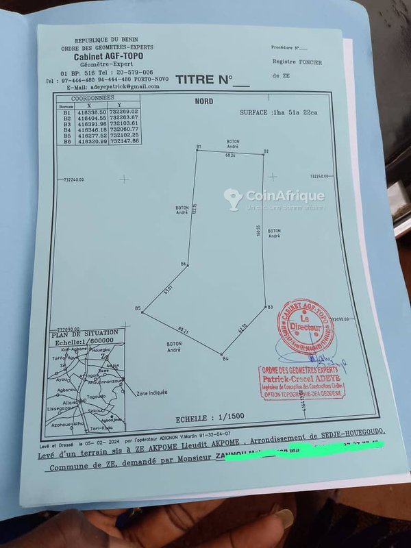 Terrain spacieux de 1,5 hectare avec opportunités de division à Zè