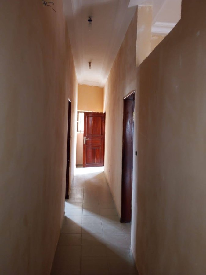 Appartement 2 pièces rénové avec cuisine aérée et balcon personnel