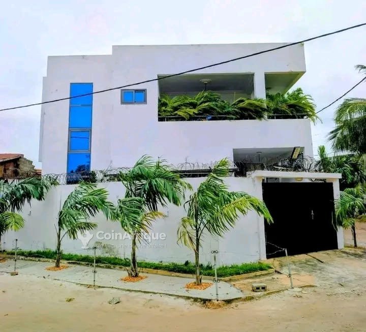 Villa duplex meublée avec mobilier haut de gamme et rooftop