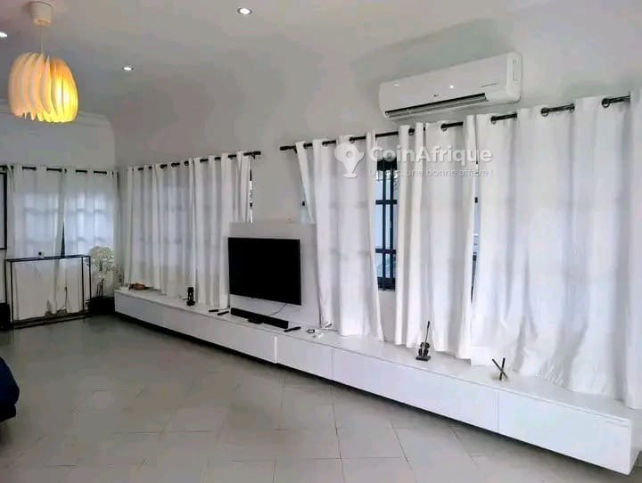 Villa duplex meublée avec mobilier haut de gamme et rooftop