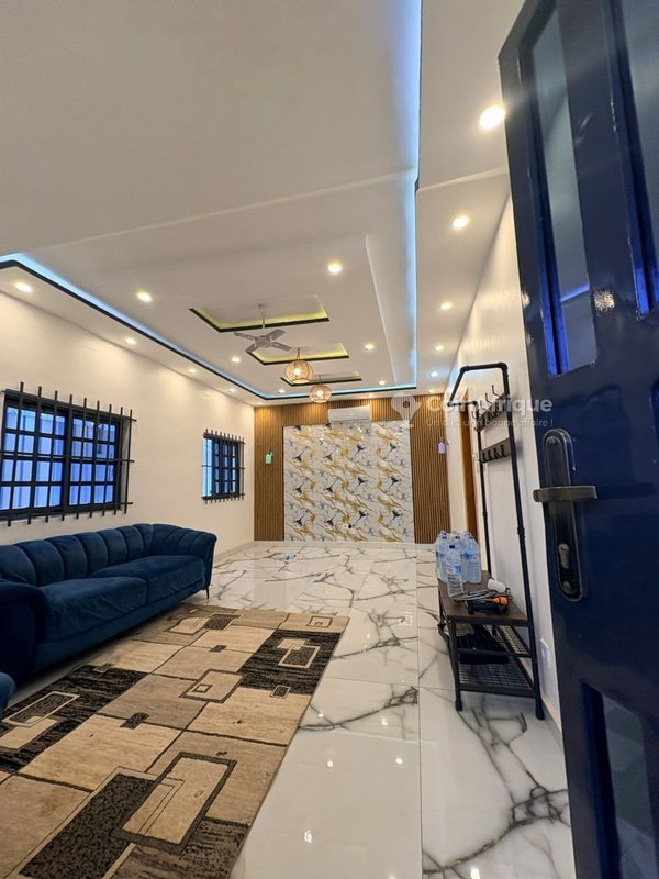 Villa luxueuse de 3 pièces avec piscine privée et espaces de détente