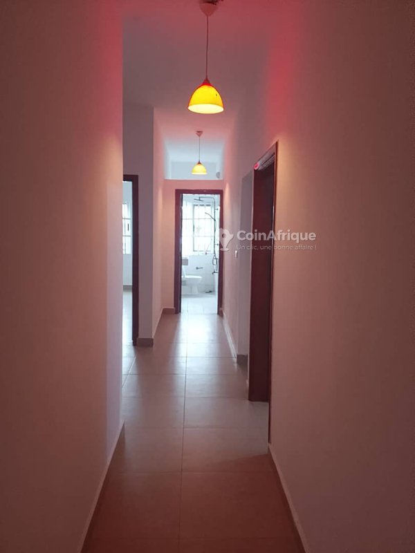 Villa luxueuse de 3 pièces avec climatisation et garage personnel