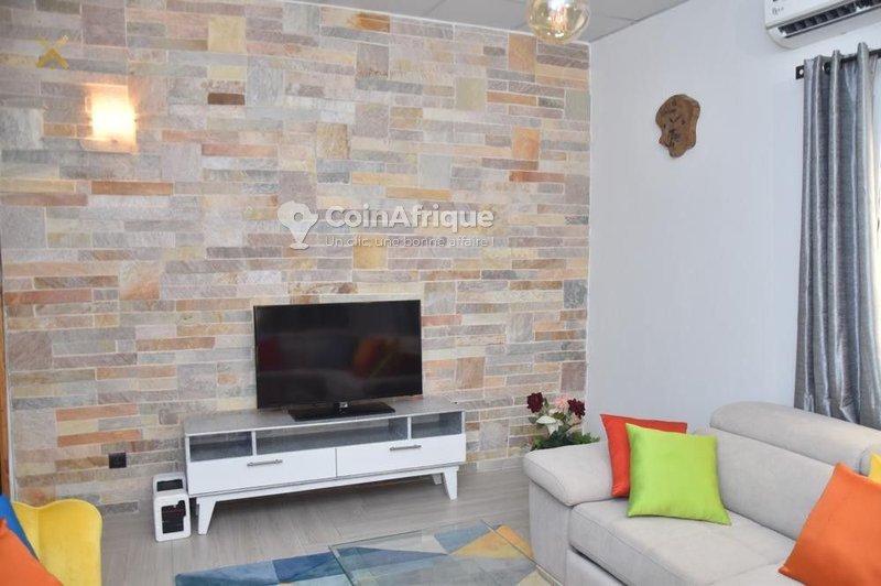 Appartement meublé de 3 pièces avec climatisation et services haut de gamme