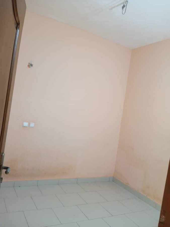 Appartement 1 pièce avec sanitaires haut de gamme et accès véhicule
