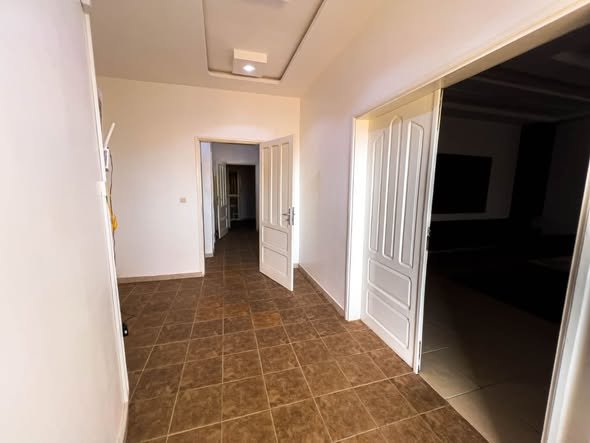 Villa luxueuse de 6 chambres avec vue directe sur la mer et équipements haut de gamme