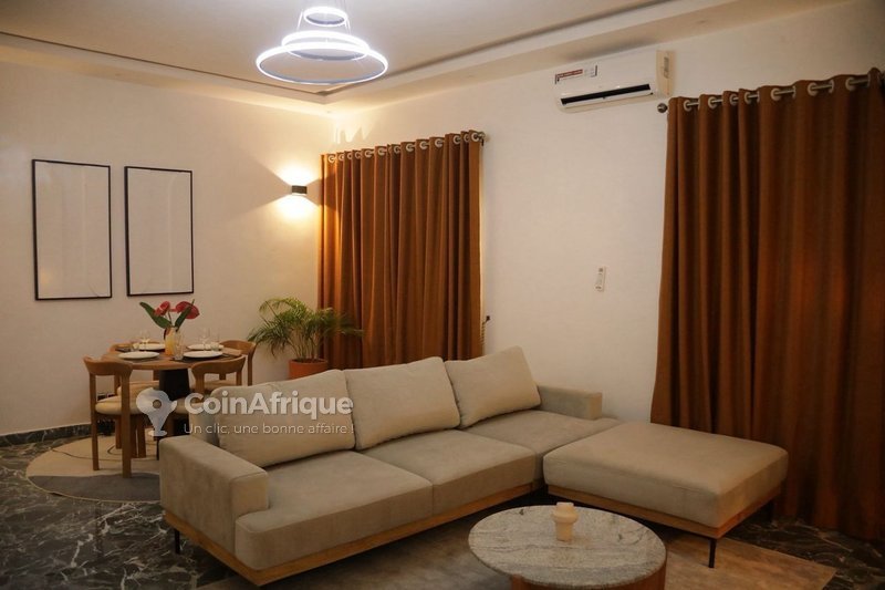 Appartement meublé de 3 pièces avec cuisine équipée et sécurité optimale