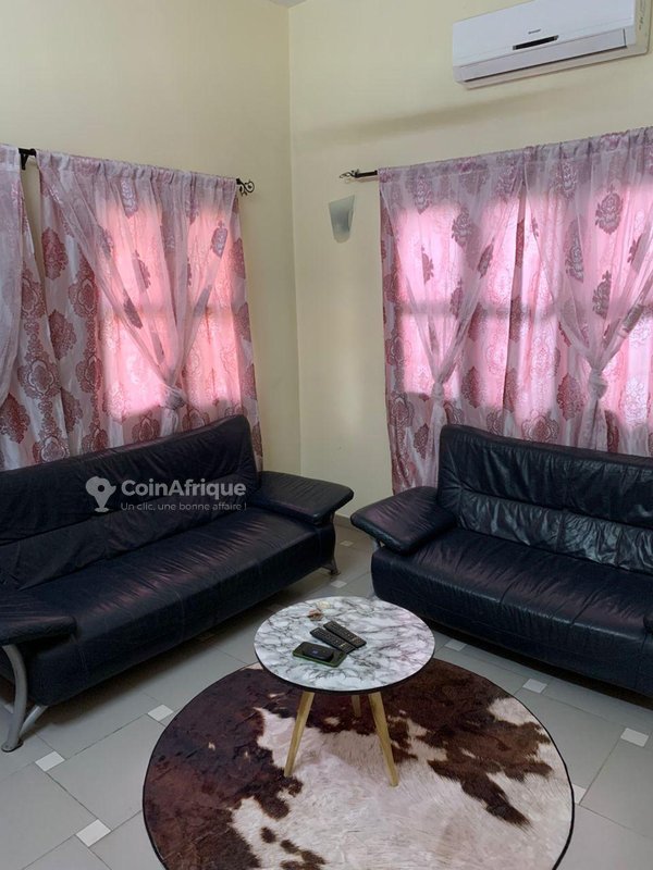 Appartement meublé d'une pièce avec services haut de gamme et confort moderne