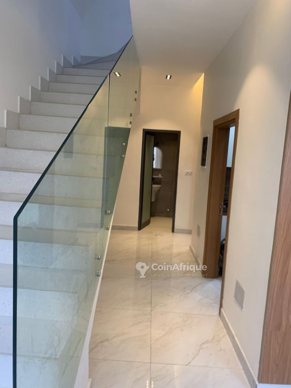 Appartement meublé 3 pièces avec entrée personnelle et duplex