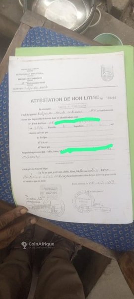 Terrain clôturé avec documents légaux complets - 324 m² en position privilégiée