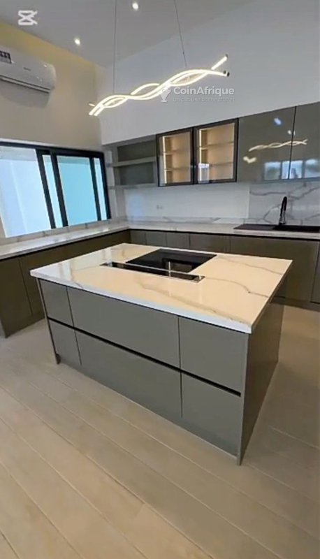 Villa luxueuse de 4 pièces avec rooftop et jardin spacieux