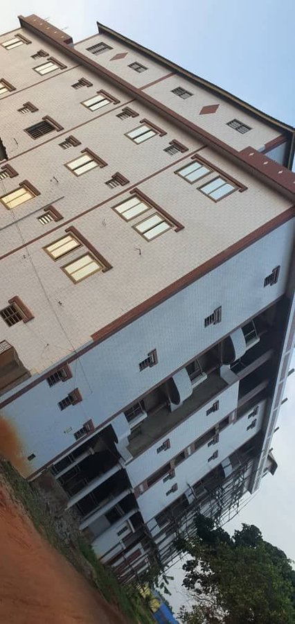 Immeuble hôtelier de 61 chambres avec suites et bar spacieux - Projet achevé à 80%
