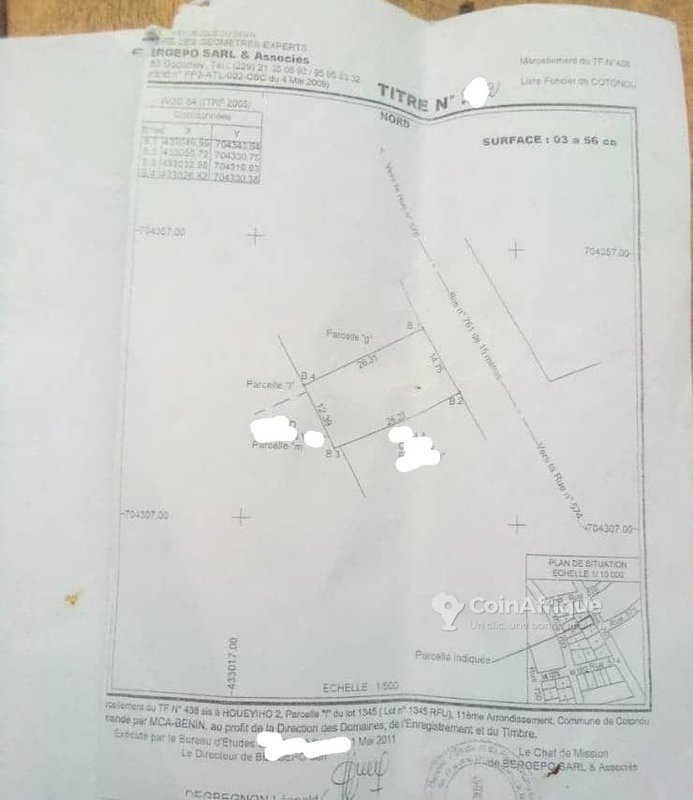 Terrain constructible de 356 m² en bordure de voie asphaltée de 15 mètres