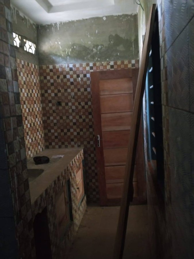 Appartement d'une pièce avec chambre sanitaire et salon moderne