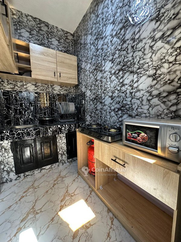 Appartement meublé 3 pièces avec climatisation et équipements haut de gamme