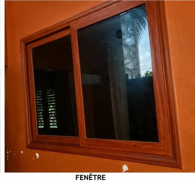 Villa luxueuse de 3 pièces avec boutique intégrée et garage