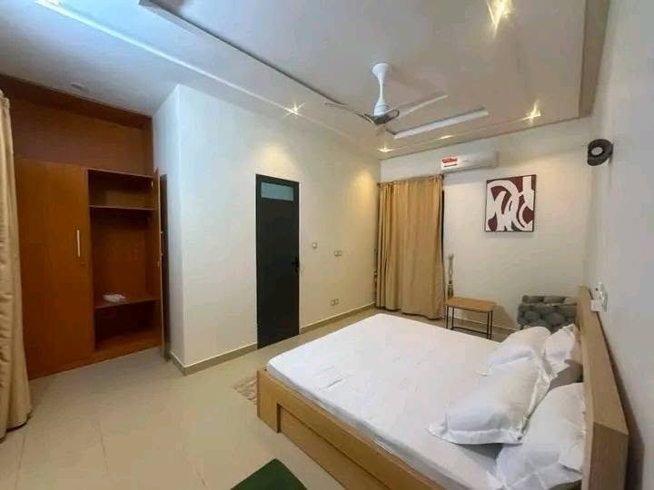 Appartement meublé 2 pièces avec terrasse offrant une vue imprenable sur la mer
