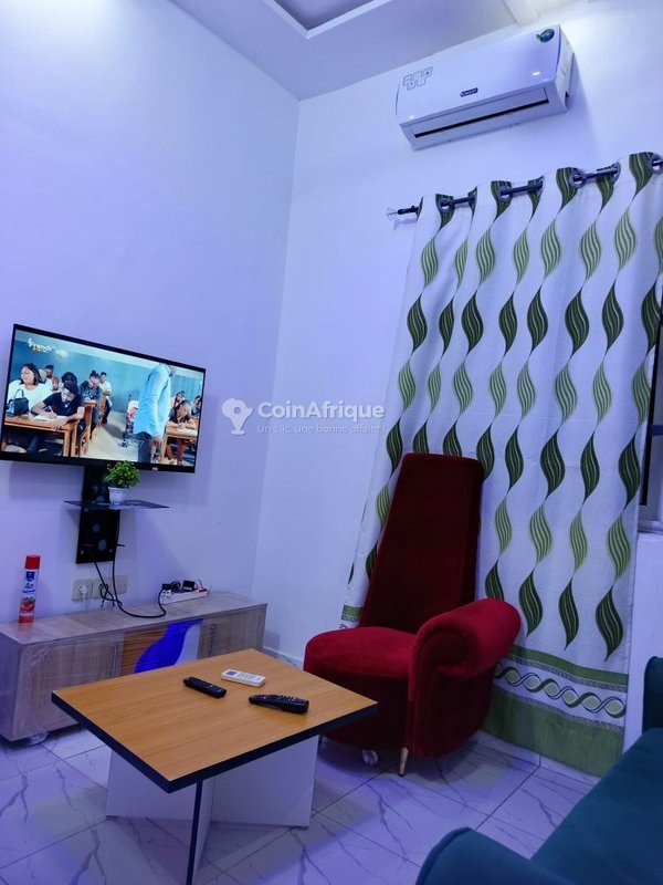 Appartement meublé d'une chambre avec climatisation et équipements high-tech