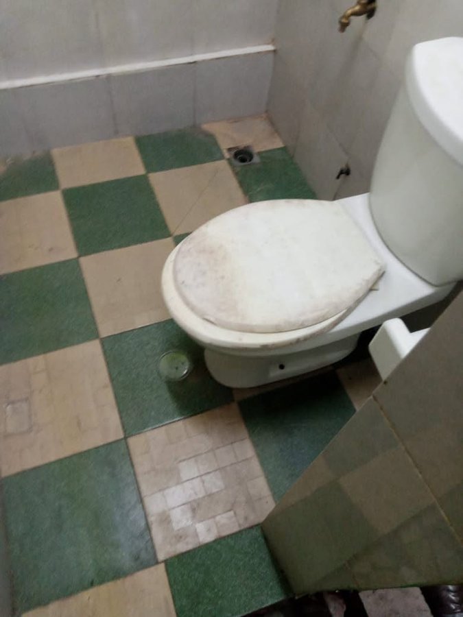 Appartement d'une pièce avec accès véhicules et compteur personnel