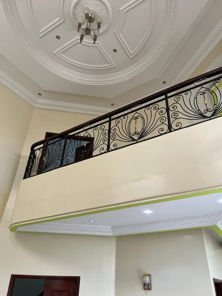 Villa luxueuse de 5 pièces avec climatisation et espaces spacieux