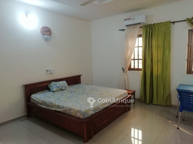 Appartement meublé de 2 pièces avec salle de bain moderne