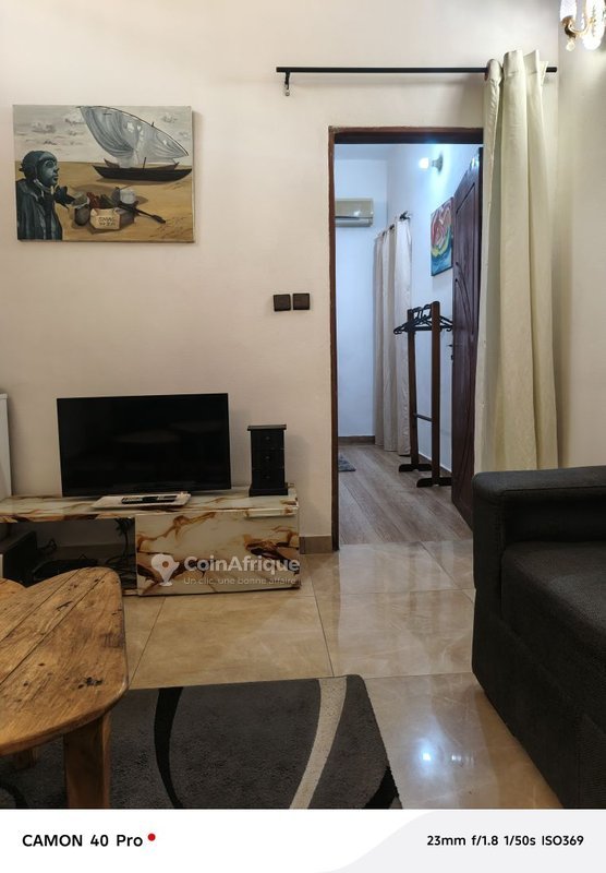 Appartement meublé d'une pièce avec équipements haut de gamme