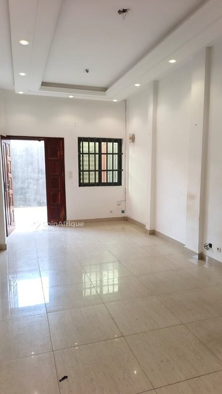 Appartement de standing avec 2 pièces et garage pour véhicules