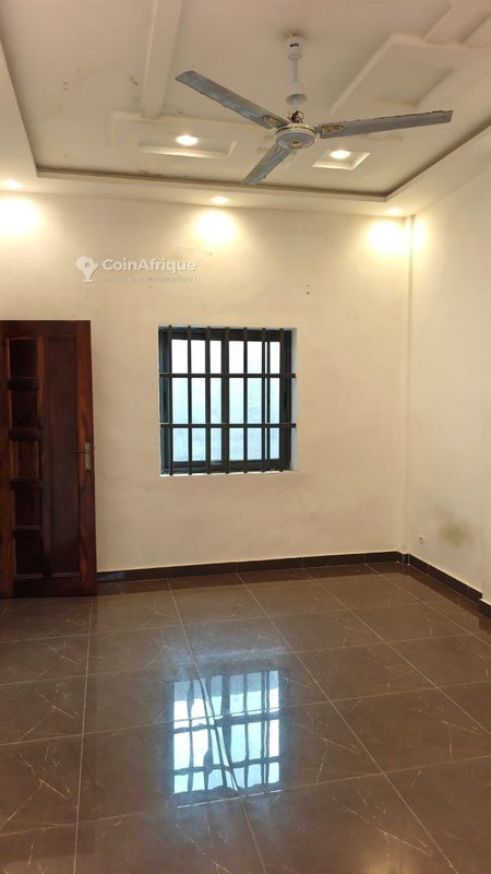 Appartement de standing avec 2 pièces et garage pour véhicules