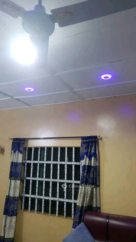 Villa luxueuse de 4 chambres avec climatisation, véranda et boutiques