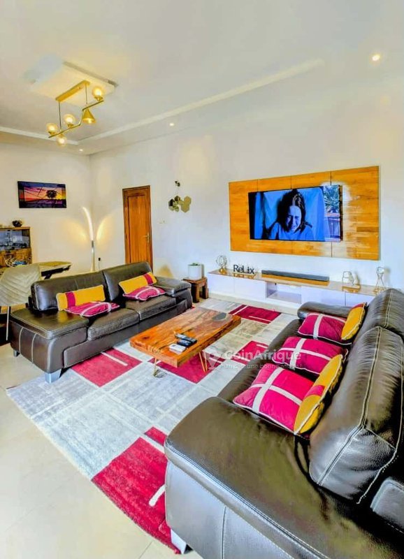 Appartement meublé de 3 pièces avec terrasse privée et garage sécurisé