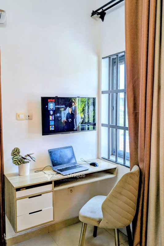 Appartement meublé de 3 pièces avec terrasse privée et garage sécurisé