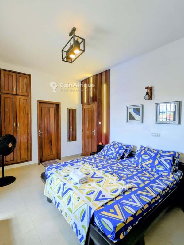 Appartement meublé de 3 pièces avec terrasse privée et garage sécurisé