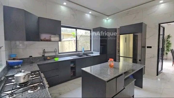 Vente d'une villa R+2