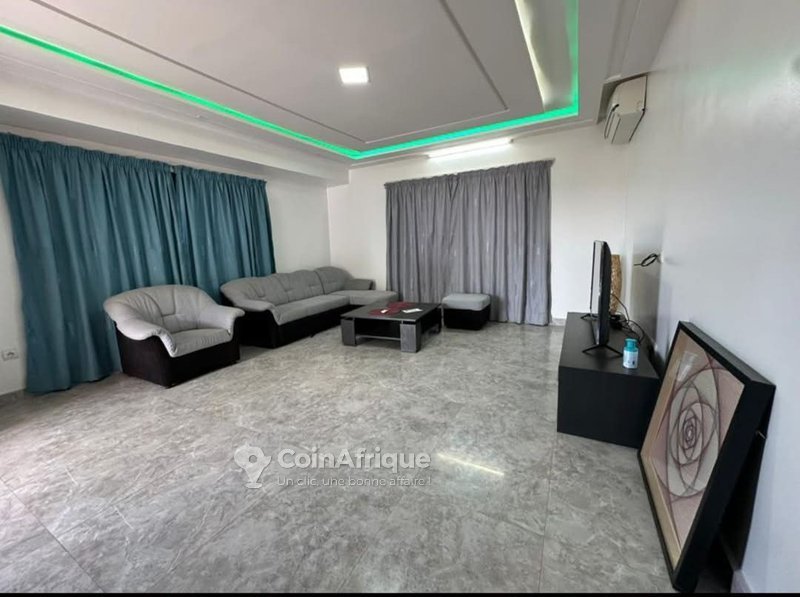 Villa luxueuse de 6 pièces avec piscine et jardin à Agla