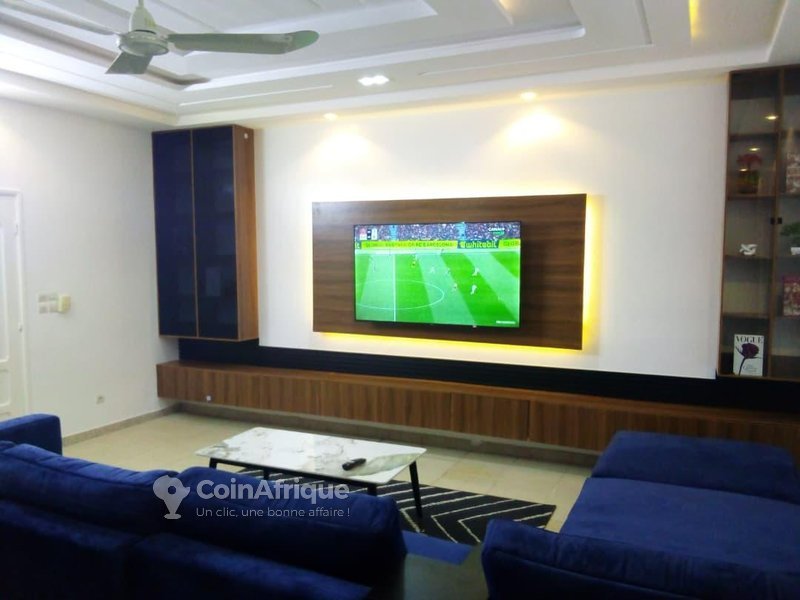 Appartement meublé de 6 pièces avec vue spectaculaire sur la mer et équipements haut standing