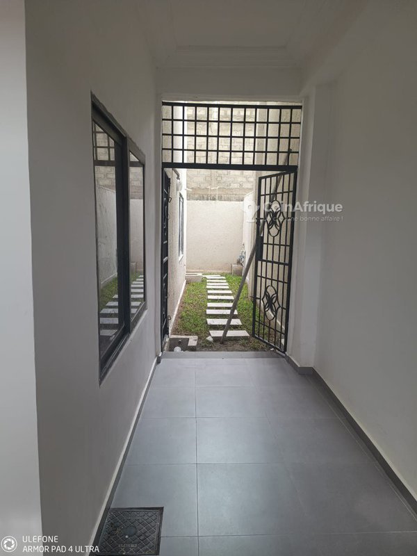 Villa duplex de 4 pièces avec jardin et garage pour 2 véhicules