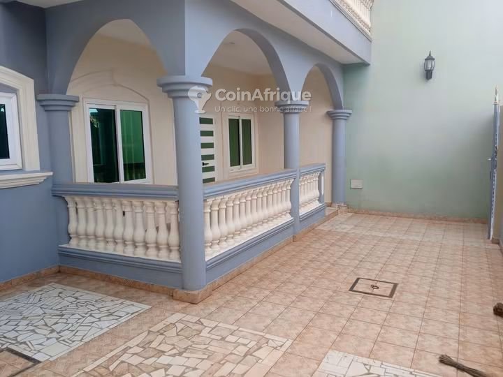 Appartement 2 pièces avec entrée personnelle et sanitaires luxueux