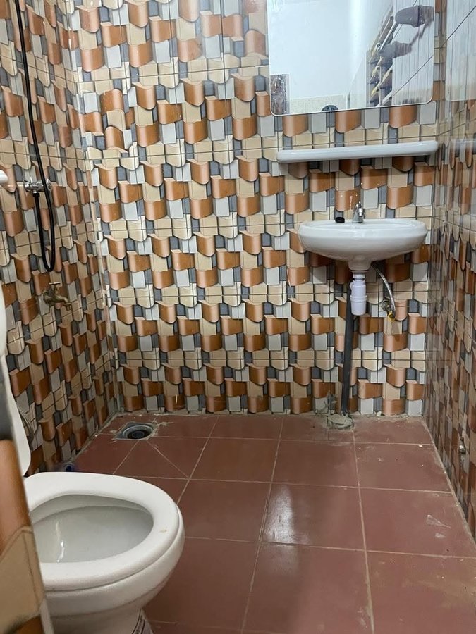 Appartement neuf d'une pièce avec équipements modernes et accès véhicule